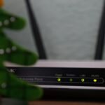 Router Wi-Fi untuk koneksi internet rumah